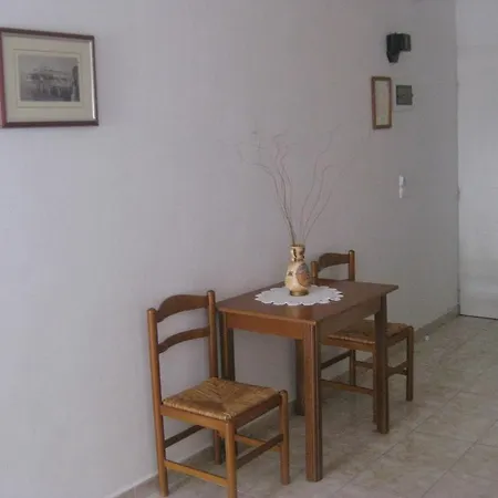 Agalos Aparthotel 3*