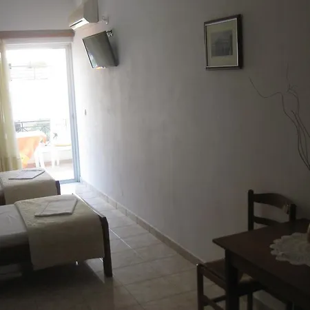 شقة فندقية Agalos 3*